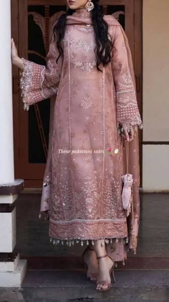 PAKISTANI SUITS