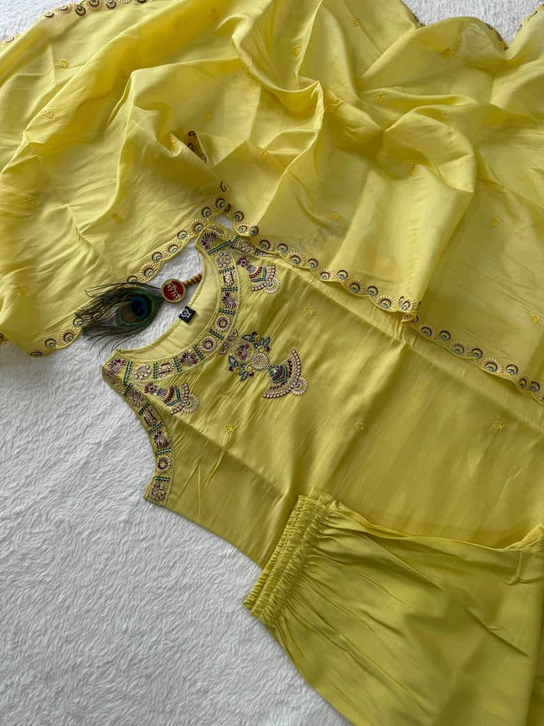 Roman Silk Kurta Set with Dupatta 2