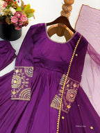 Upada Silk Gown with Dupatta 3