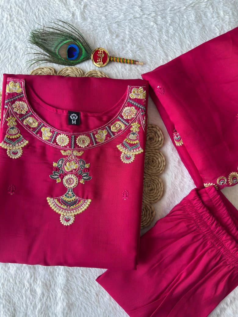 Roman Silk Kurta Set with Dupatta 9