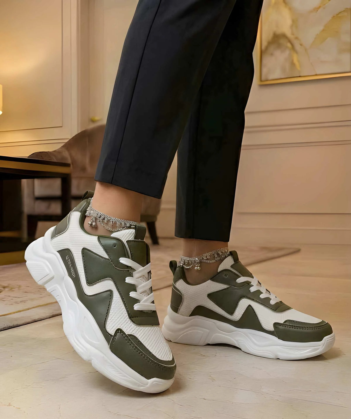 WUGO Women Casual Sneakers & Sports Shoes 5