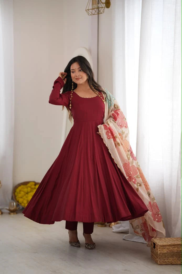Romansilk Anarkali Set with Dupatta 1