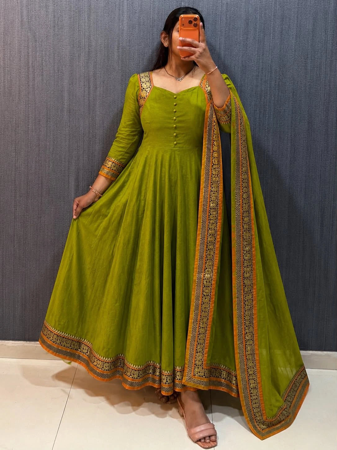 🍁🌸Traditional Temple Border Meera Anarkali Gown With Dupatta🌸🍁 7