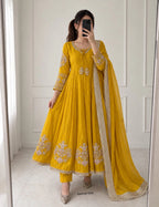 Mul Chanderi Anarkali Gown Set 1