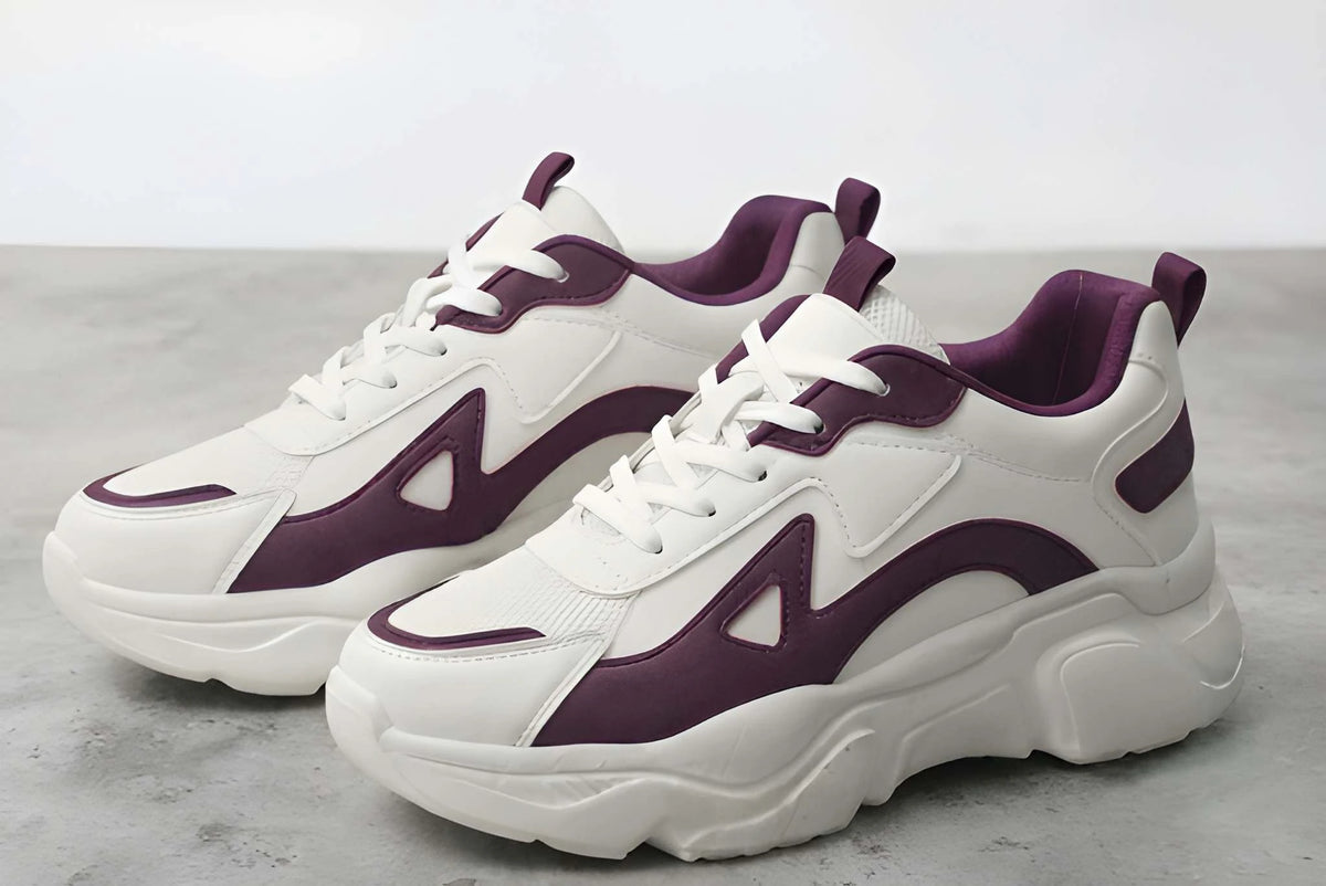 WUGO Women Casual Sneakers & Sports Shoes 8