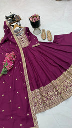 Roman Silk Anarkali Set 9