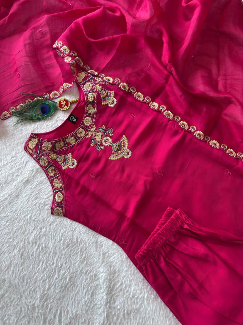 Roman Silk Kurta Set with Dupatta 7