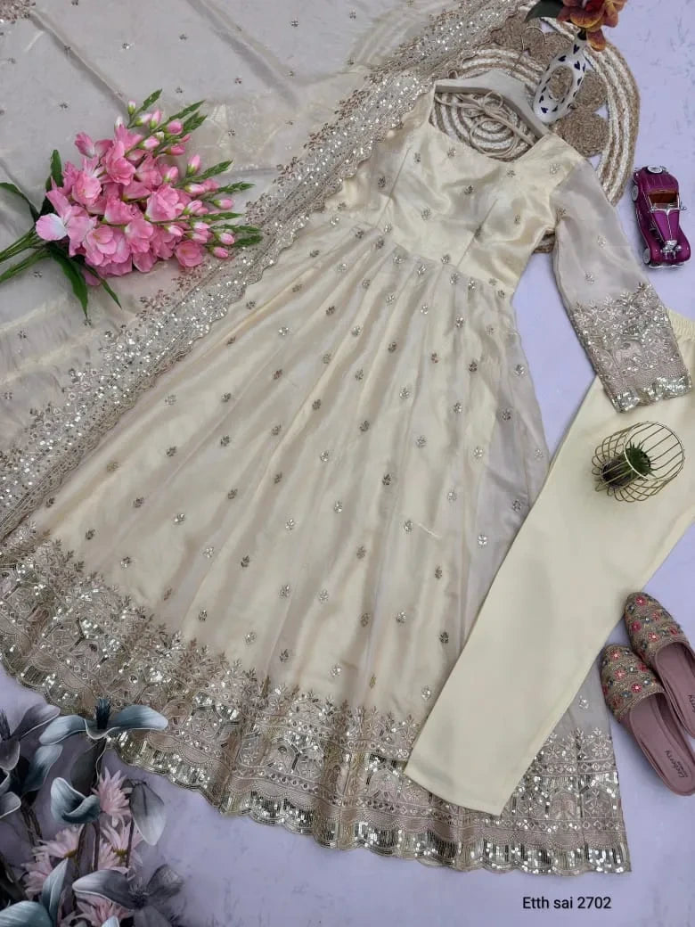 ❤️Designer Fendy Silk Embroidery Party Wear Gown Set💕 4