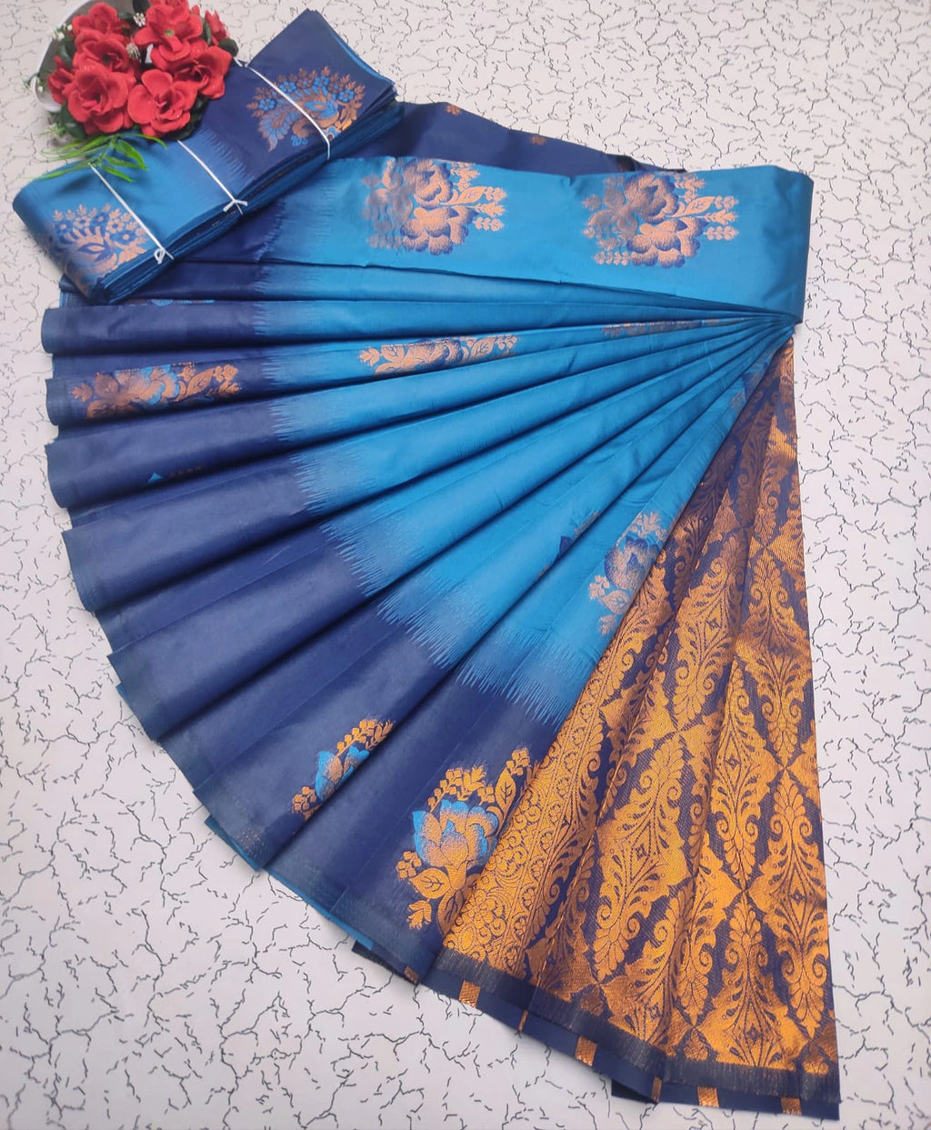 DIE SAREES  WITH BLOUSE 4
