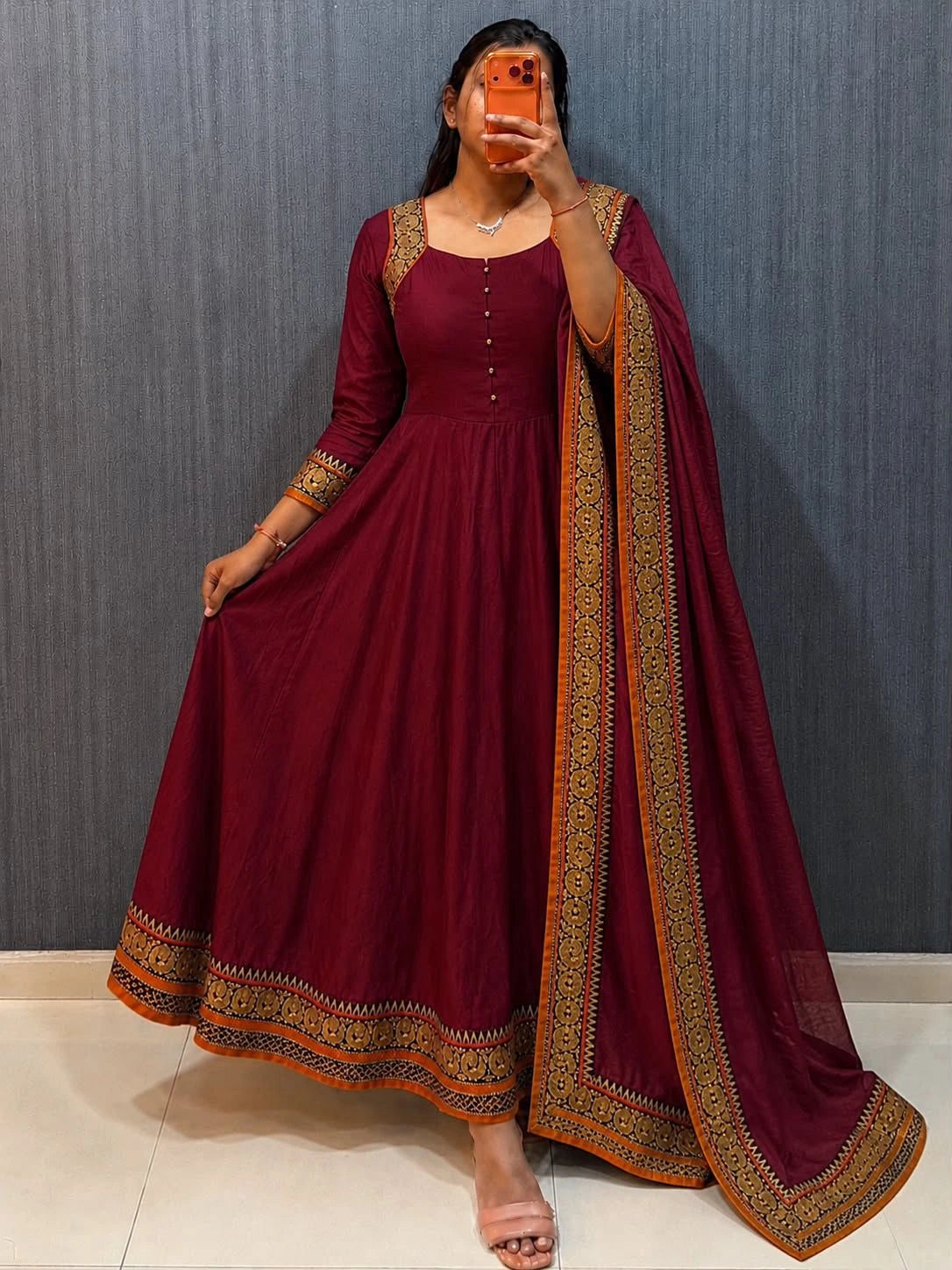 🍁🌸Traditional Temple Border Meera Anarkali Gown With Dupatta🌸🍁 1