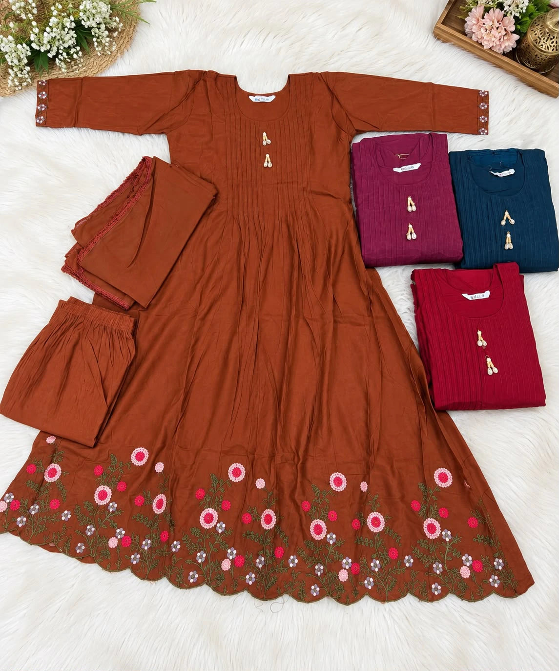 Mul Chanderi Kurta Set with Dupatta 4